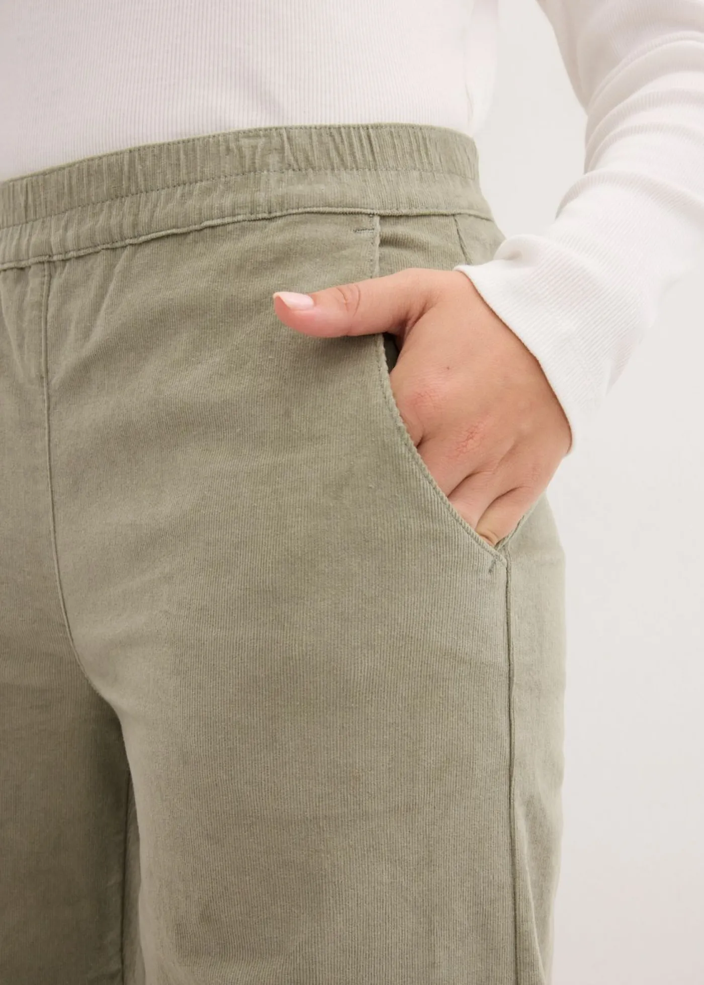 bonprix bonprix Pantalón de pana con cintura cómoda, high waist Verde alga Discount
