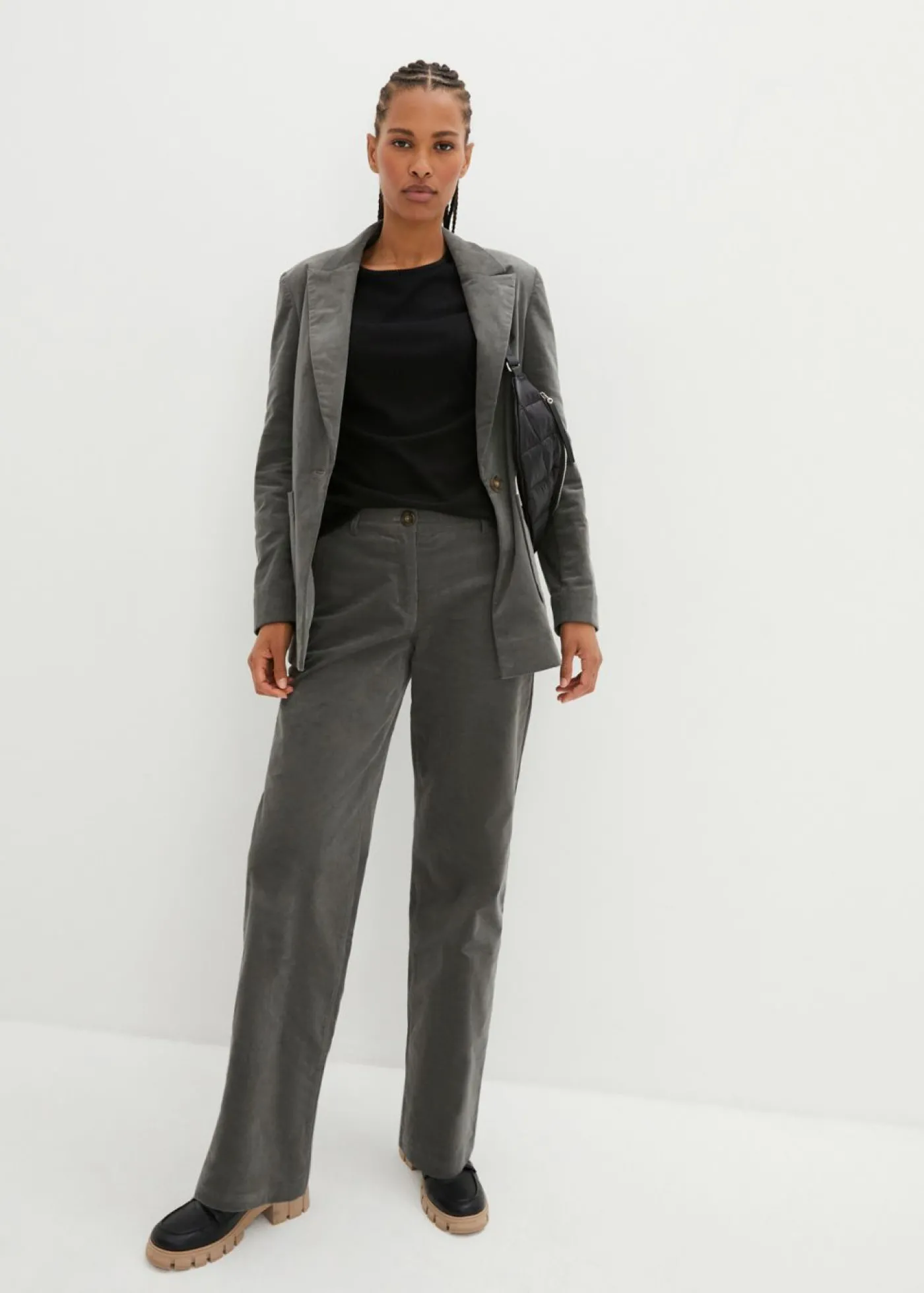 bonprix bonprix Pantalón de pana de algodón orgánico con elástico Gris oscuro Hot