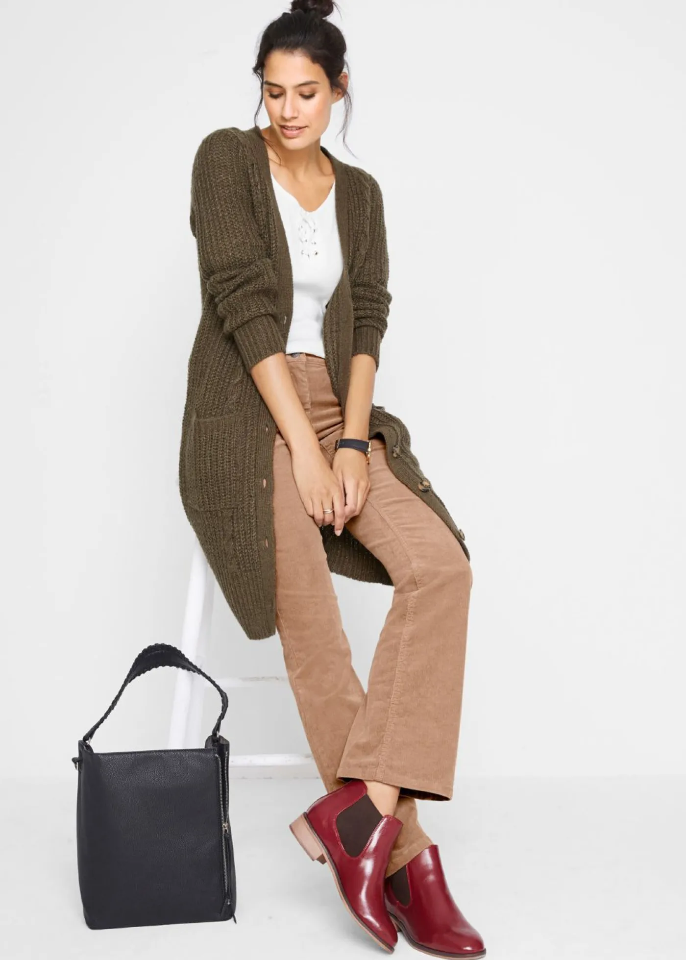 bonprix bonprix Pantalón de pana elástico de corte recto camello Sale