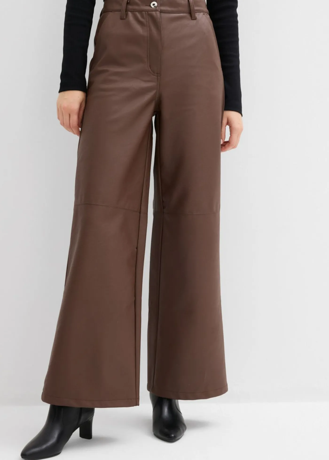 bonprix bonprix Pantalón de piel sintética marrón Online