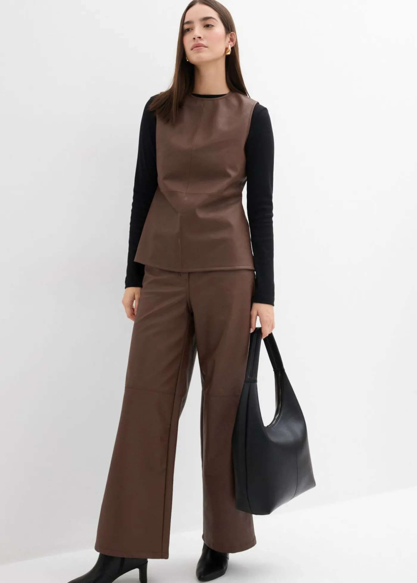 bonprix bonprix Pantalón de piel sintética marrón Online