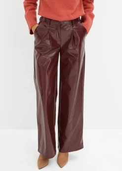 bonprix bonprix Pantalón de piel sintética Rojo rubí Best