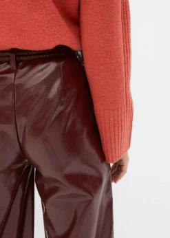 bonprix bonprix Pantalón de piel sintética Rojo rubí Best