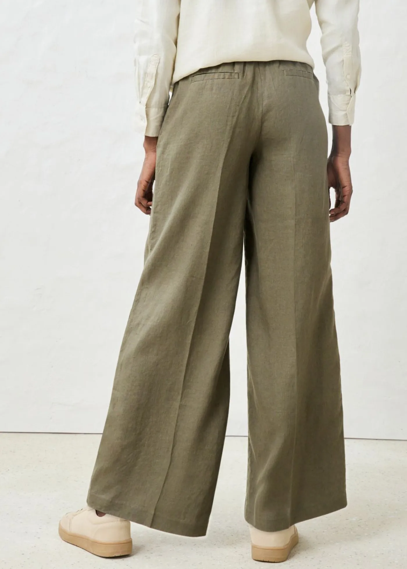 bonprix bonprix Pantalón de pinzas de lino puro Verde oliva oscuro Sale