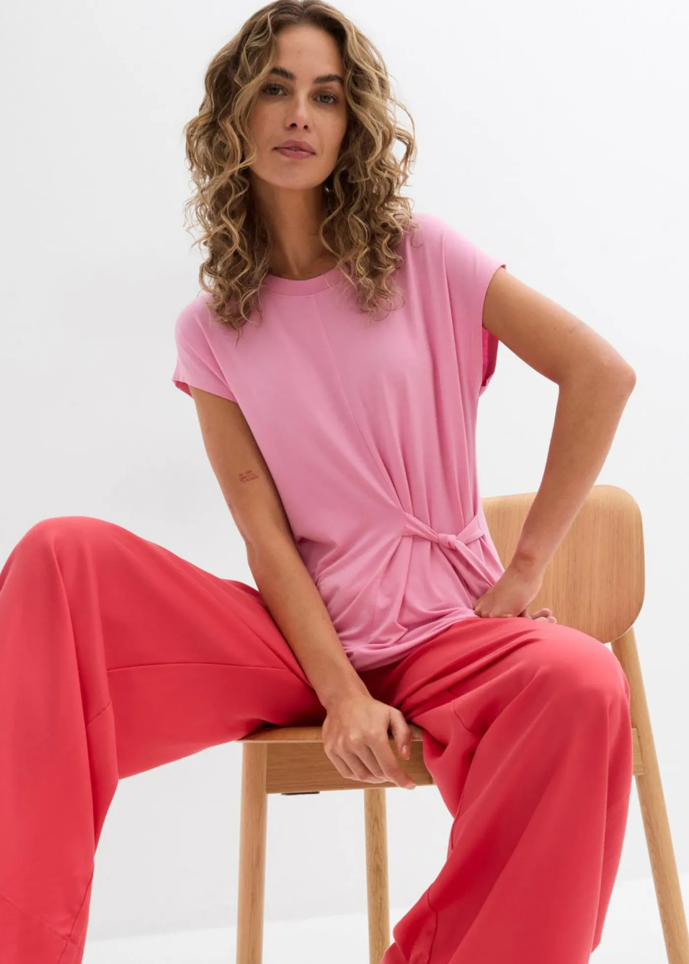 bonprix bonprix Pantalón de pinzas de lyocell fluido rosa paraíso Online