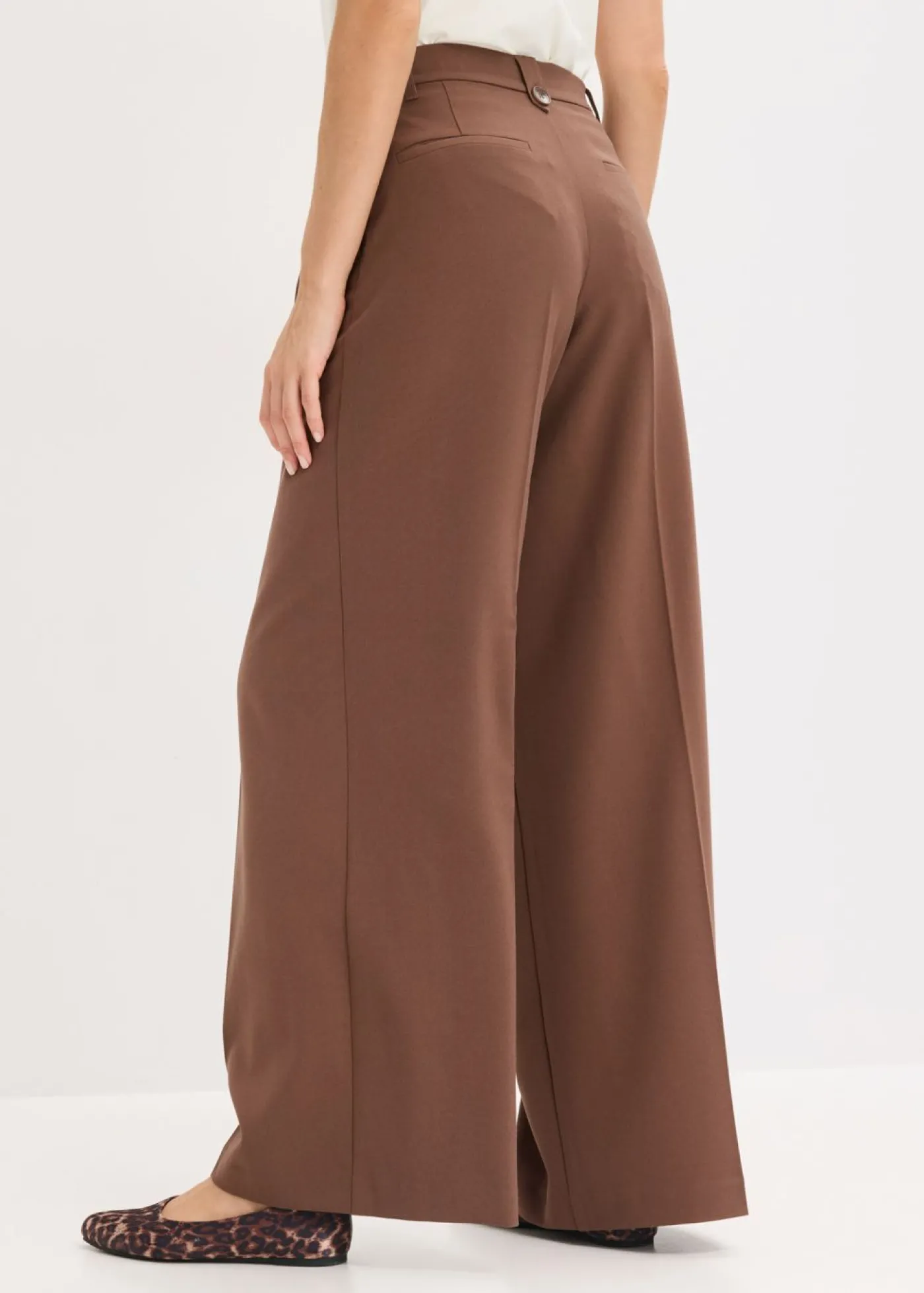 bonprix bonprix Pantalón de pinzas de mezcla de viscosa fluida marrón Outlet
