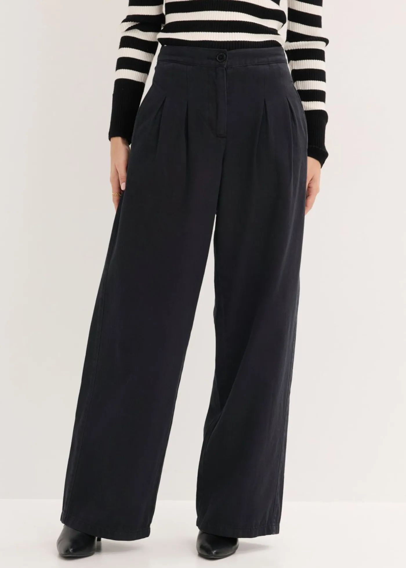bonprix bonprix Pantalón de sarga de algodón puro Negro Sale