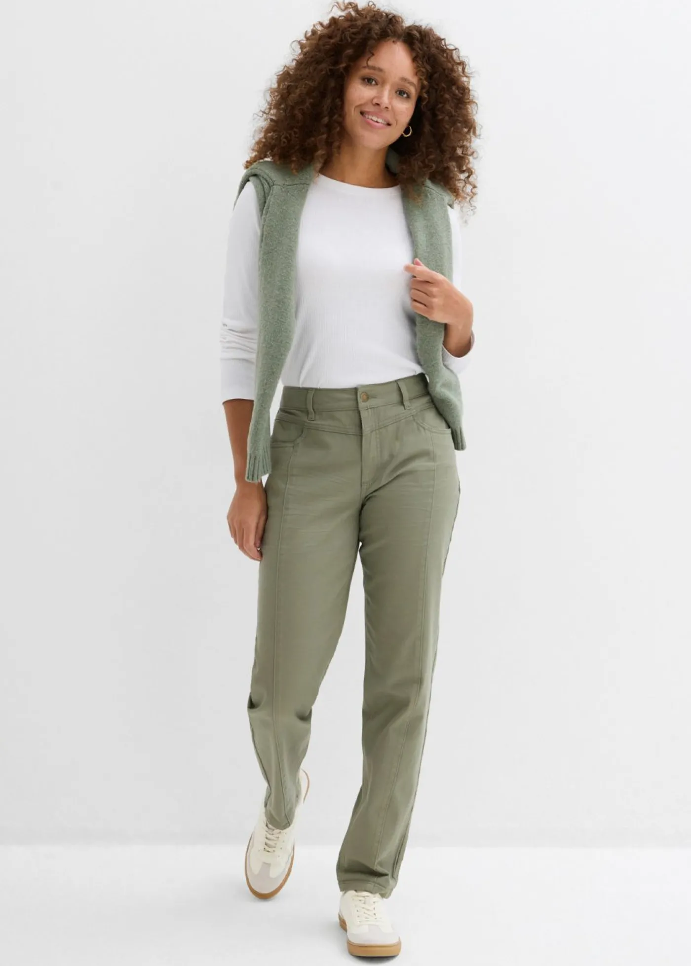 bonprix bonprix Pantalón de sarga de mezcla de algodón y elastano Verde oliva Best
