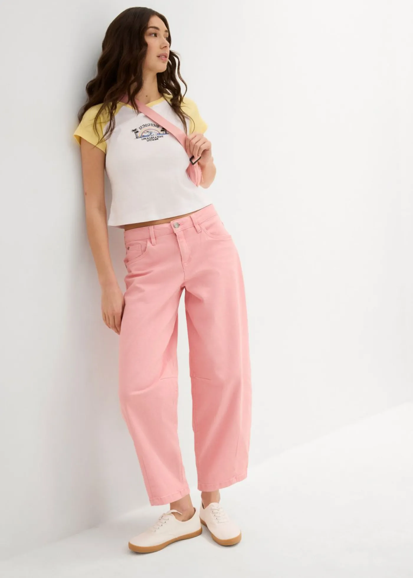 bonprix bonprix Pantalón de sarga en mezcla de algodón elástico rosa pálido Outlet