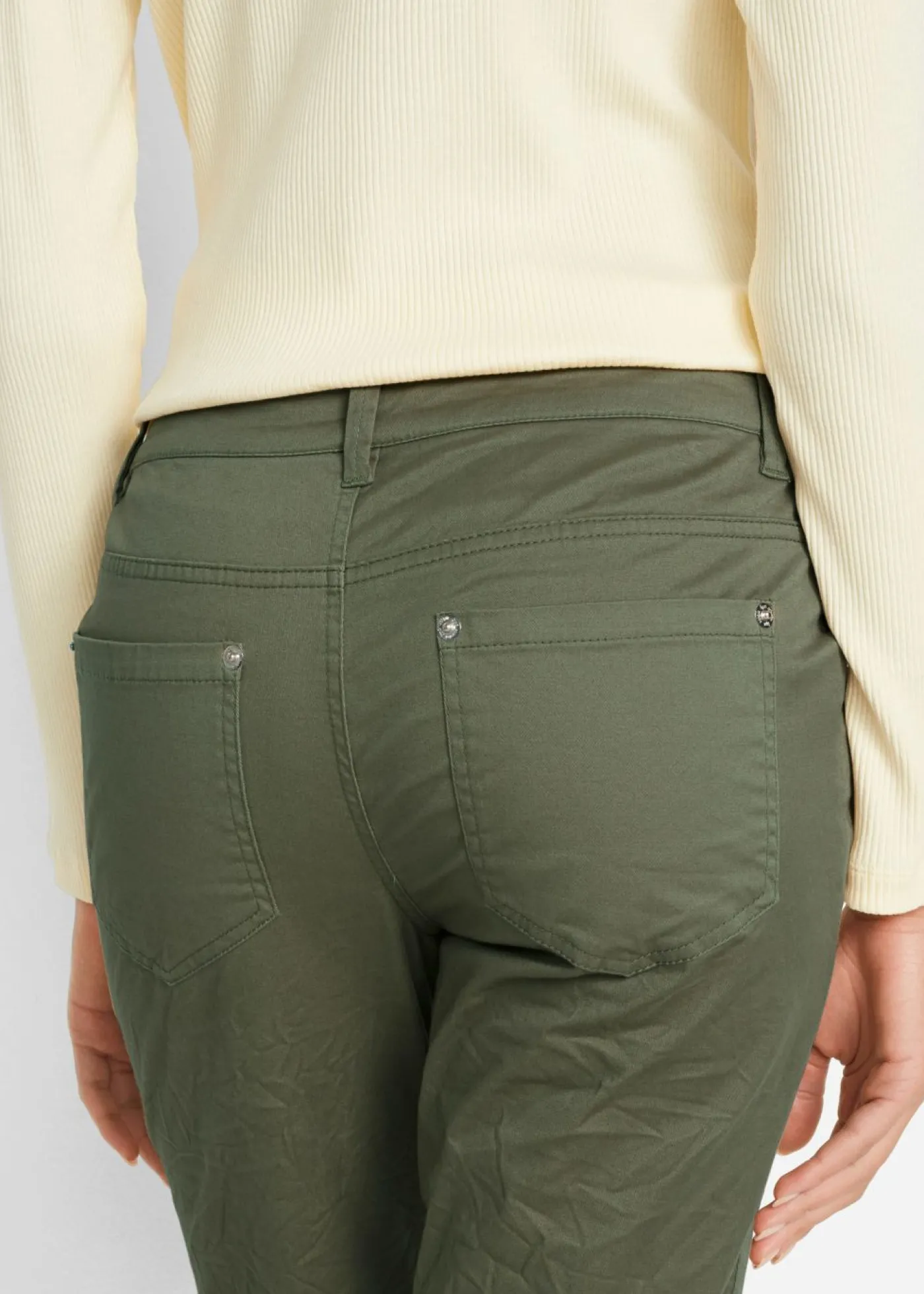 bonprix bonprix Pantalón elástico con efecto arrugado Oliva Online