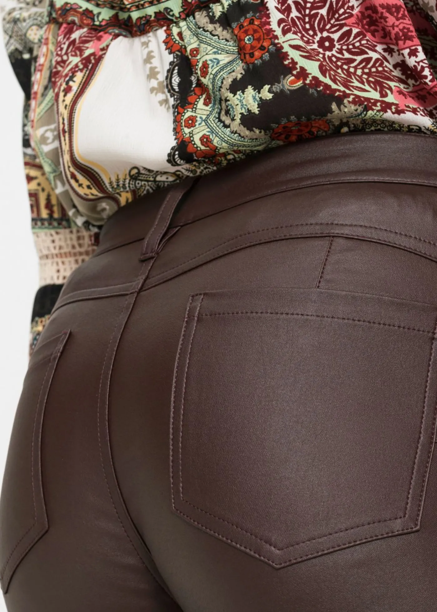 bonprix bonprix Pantalón elástico de mezcla de viscosa marrón Hot