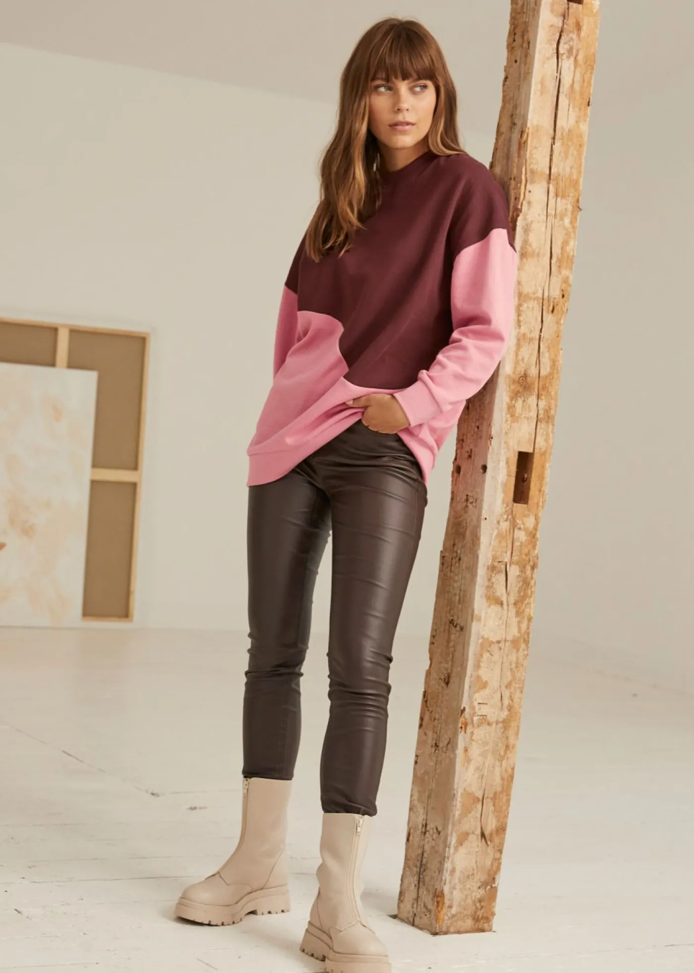 bonprix bonprix Pantalón elástico de mezcla de viscosa marrón Hot