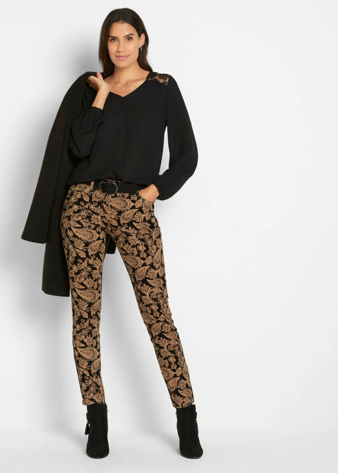 bonprix bonprix Pantalón elástico estampado Negro con patrón Paisley Online