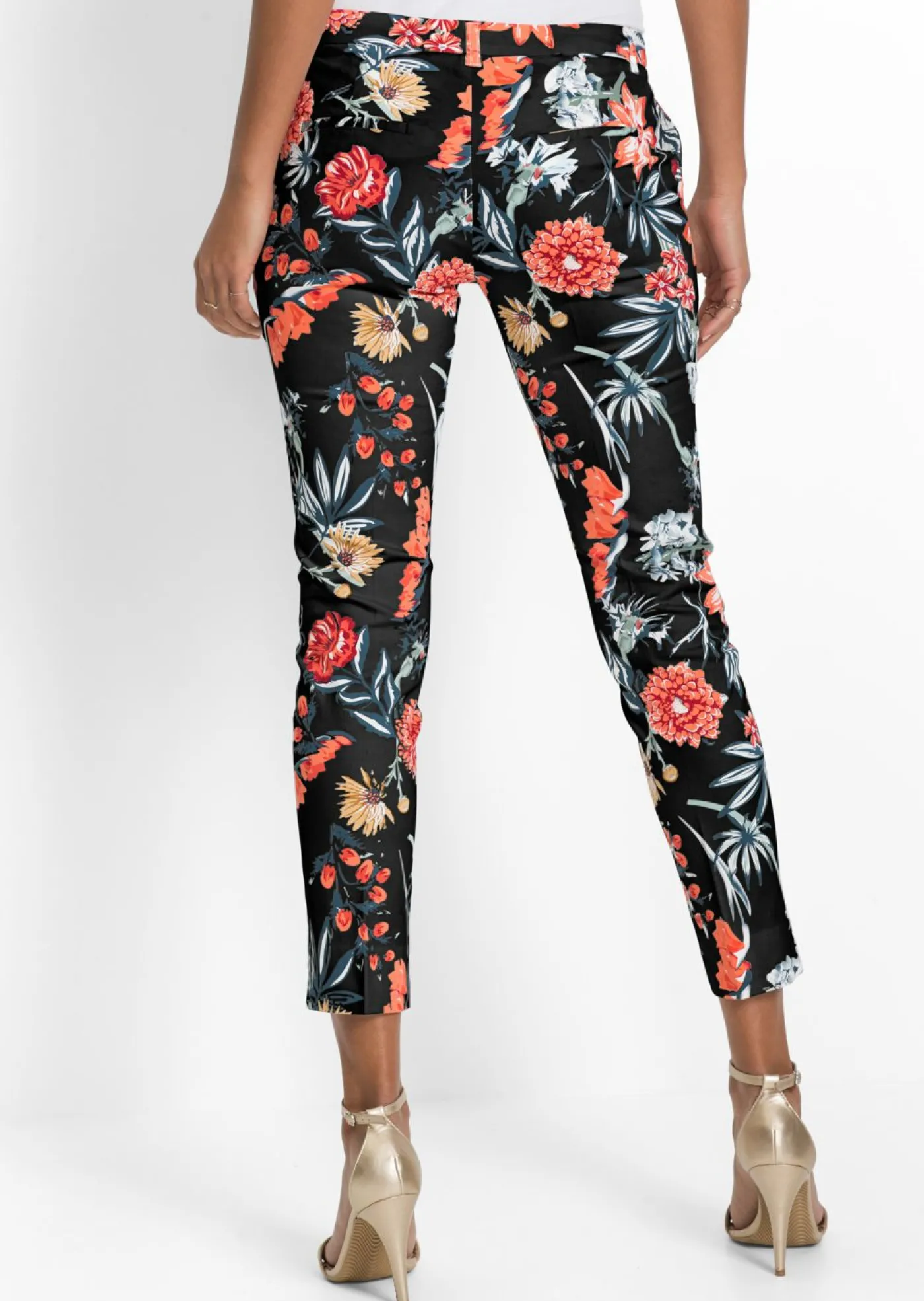 bonprix bonprix Pantalón elásticos 7/8 Negro con flores Discount