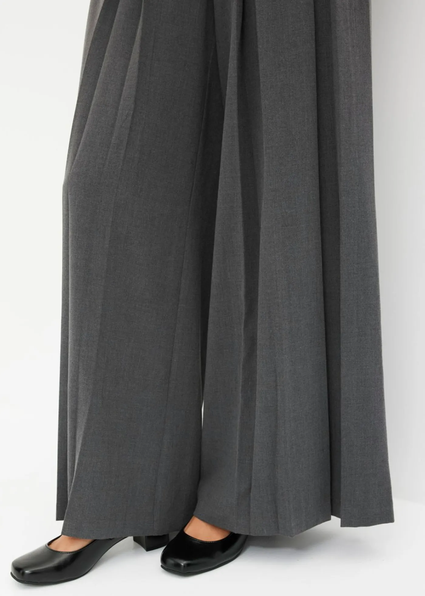 bonprix bonprix Pantalón Marlene ancho con mezcla de viscosa fluida Antracita jaspeado