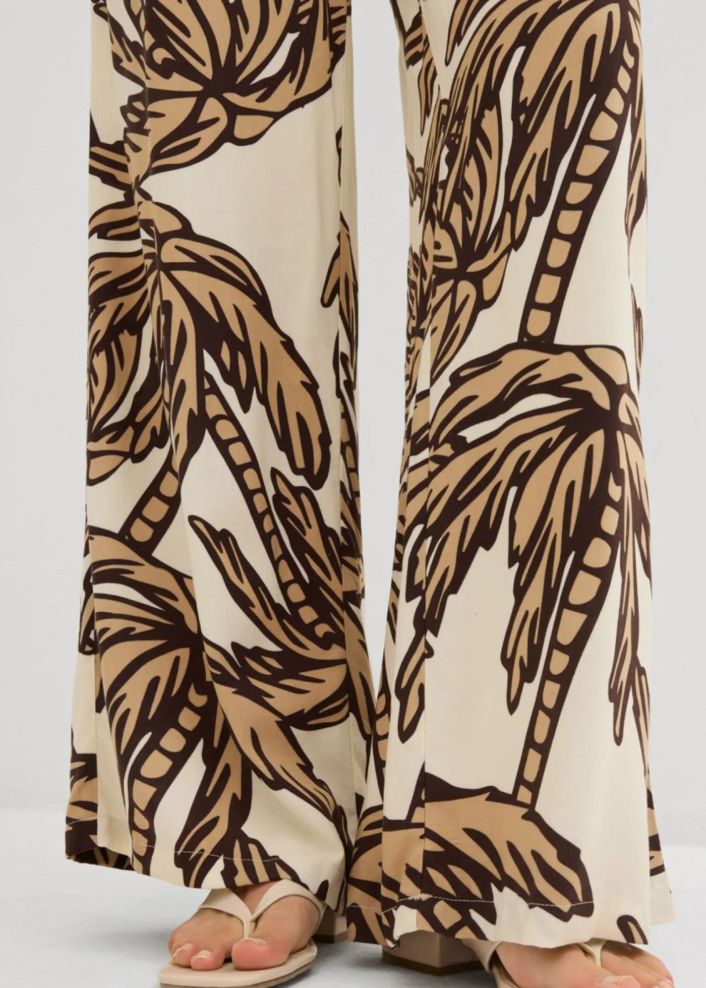 bonprix bonprix Pantalón Marlene de viscosa fluida crudo-marrón oscuro-beige nuevo New