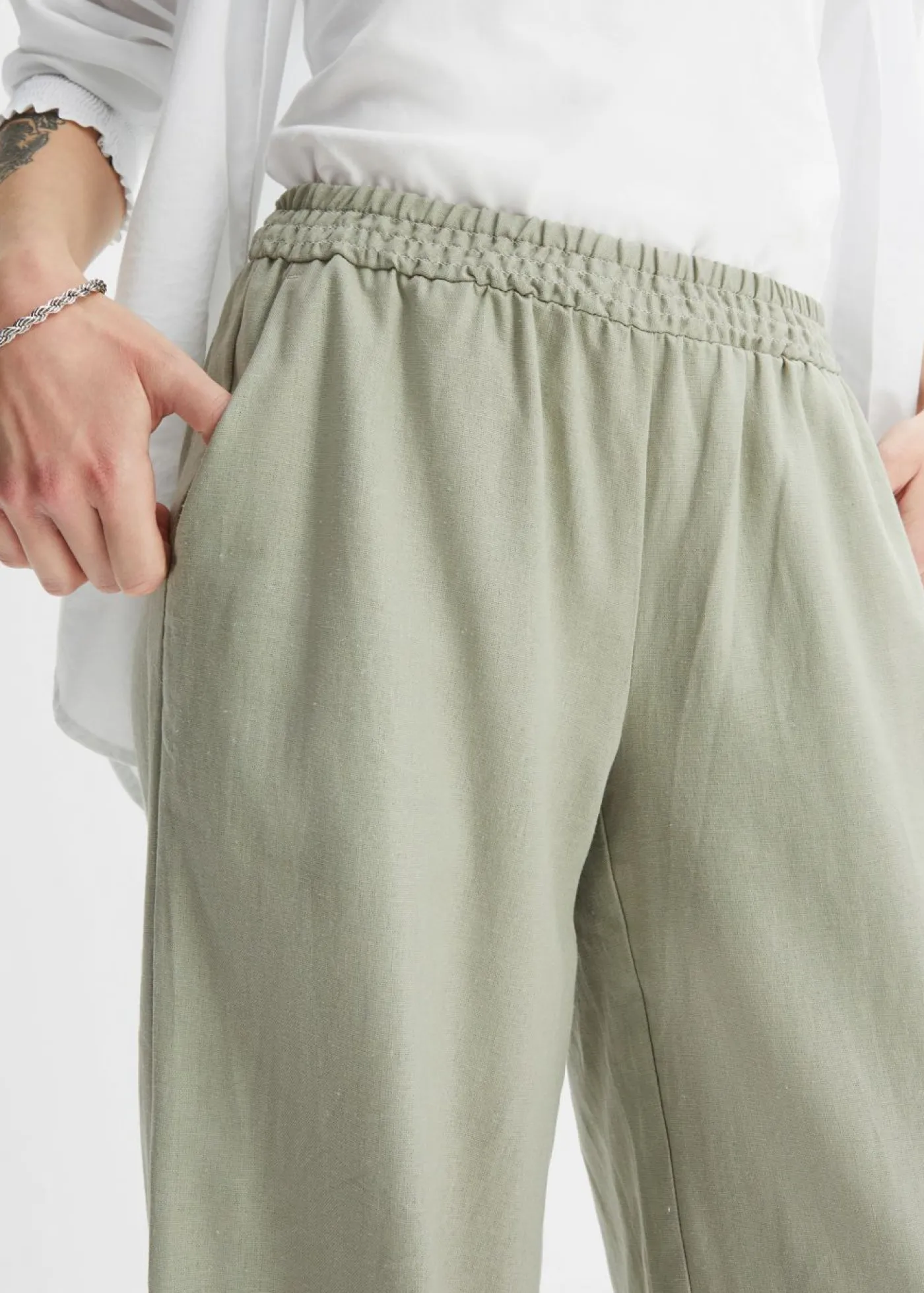 bonprix bonprix Pantalón palazzo de lino Verde alga New