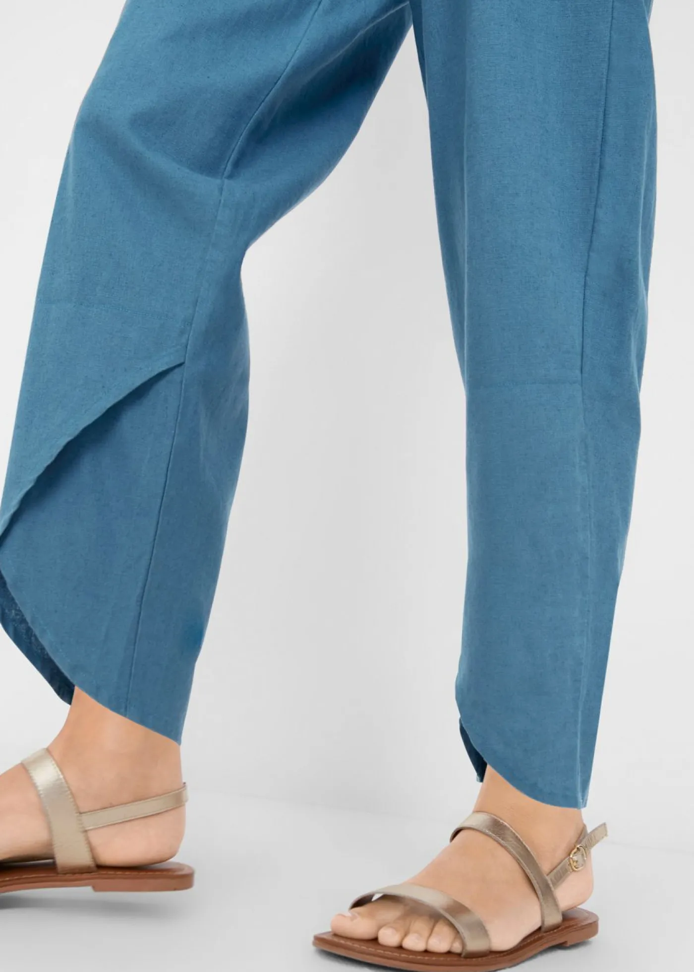 bonprix bonprix Pantalón pirata de mezcla de lino ligero denim azul Clearance