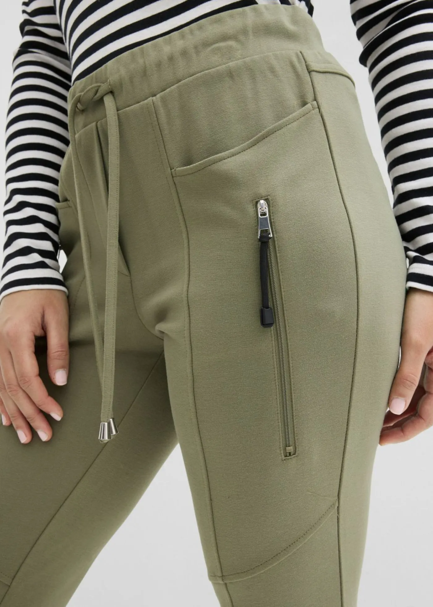 bonprix bonprix Pantalón sin cierre de cómodo tejido Punto di Roma Verde oliva Clearance