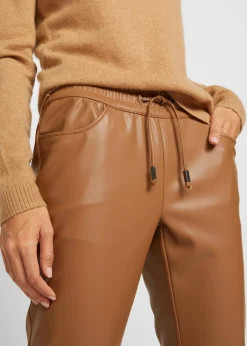 bonprix bonprix Pantalón sin cierre de piel sintética Marrón moka Outlet