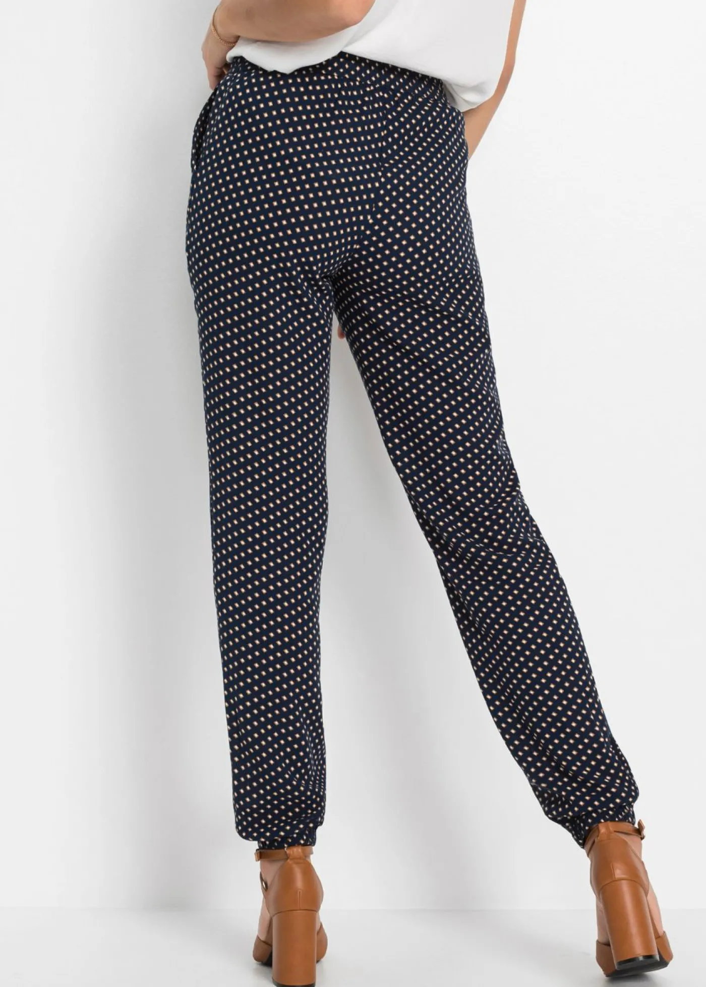 bonprix bonprix Pantalón sin cierre de viscosa pura Azul marino con estampado gráfico Best
