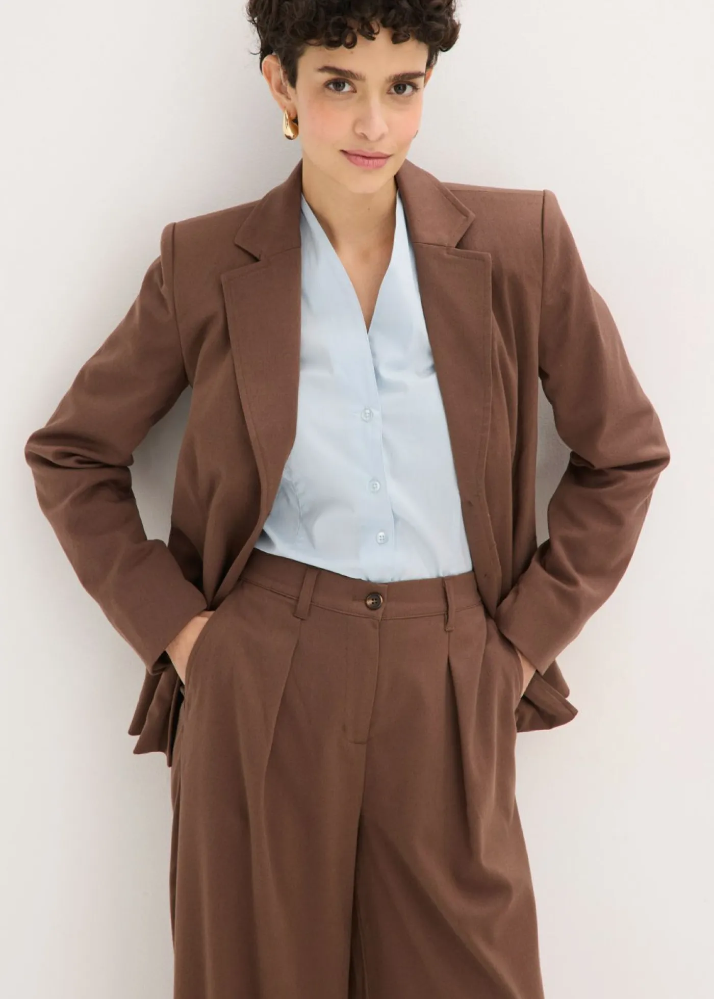 bonprix bonprix Pantalón tipo barrel con pinzas marrón Discount