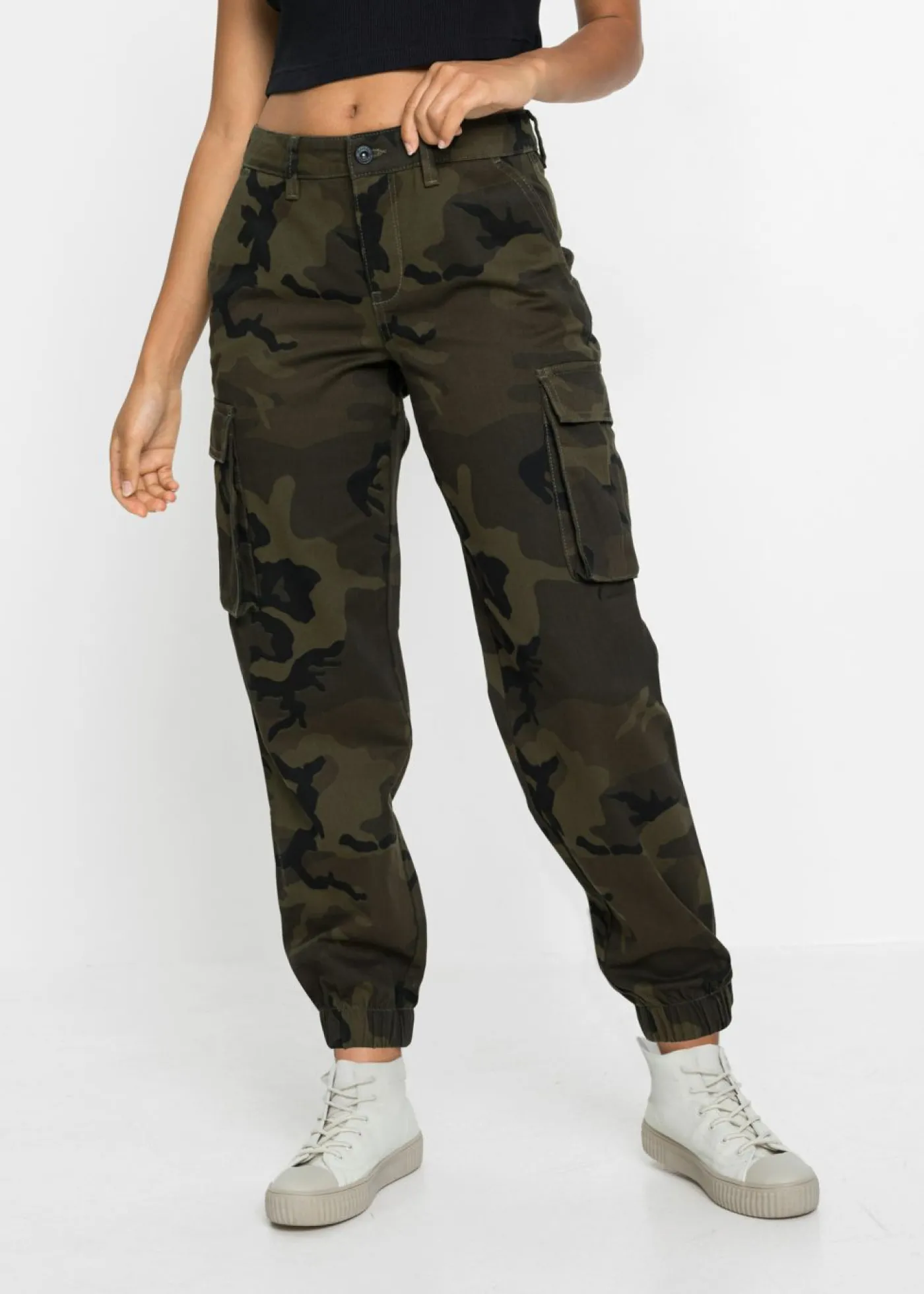bonprix bonprix Pantalón tipo cargo de algodón puro Verde oliva oscuro estampado Online