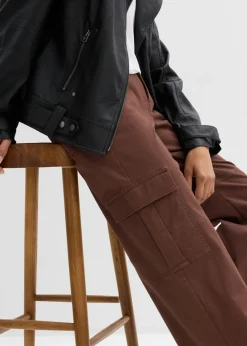 bonprix bonprix Pantalón tipo cargo de mezcla de algodón elástico marrón Hot