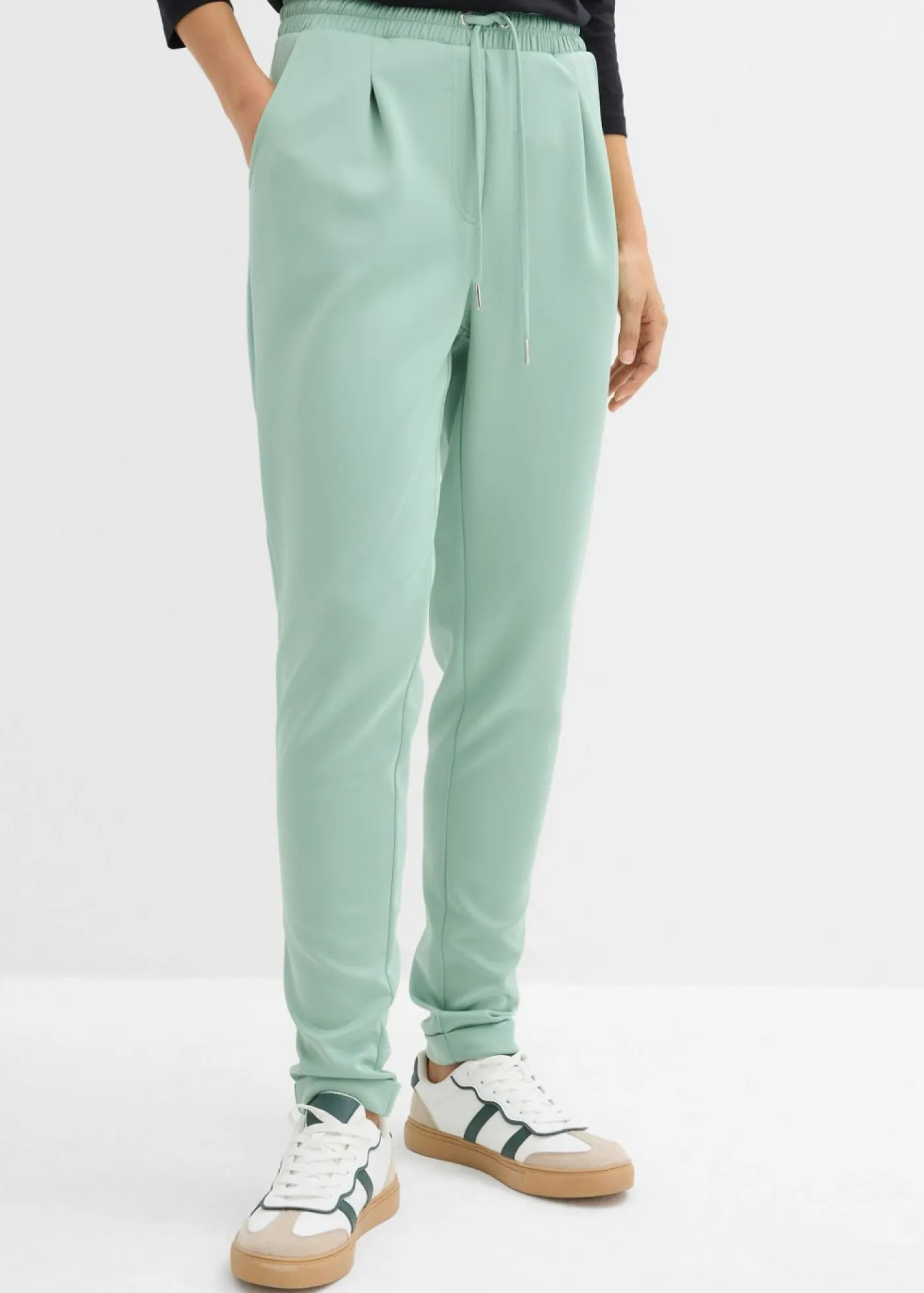 bonprix bonprix Pantalón tipo chino de neopreno Verde pastel Clearance