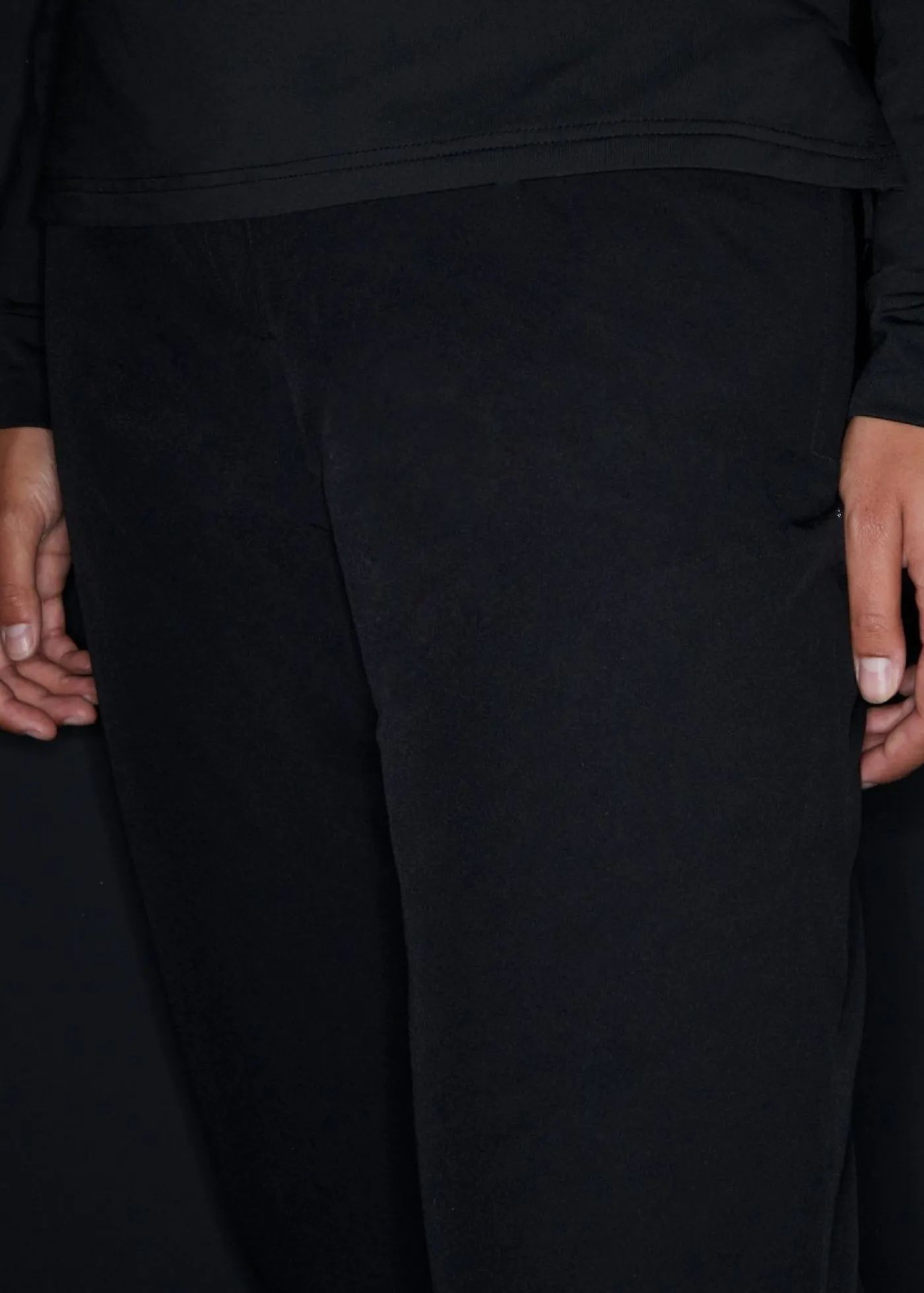 bonprix bonprix Pantalón térmico con forro polar, cintura cómoda, material impermeable y corte recto Negro Best