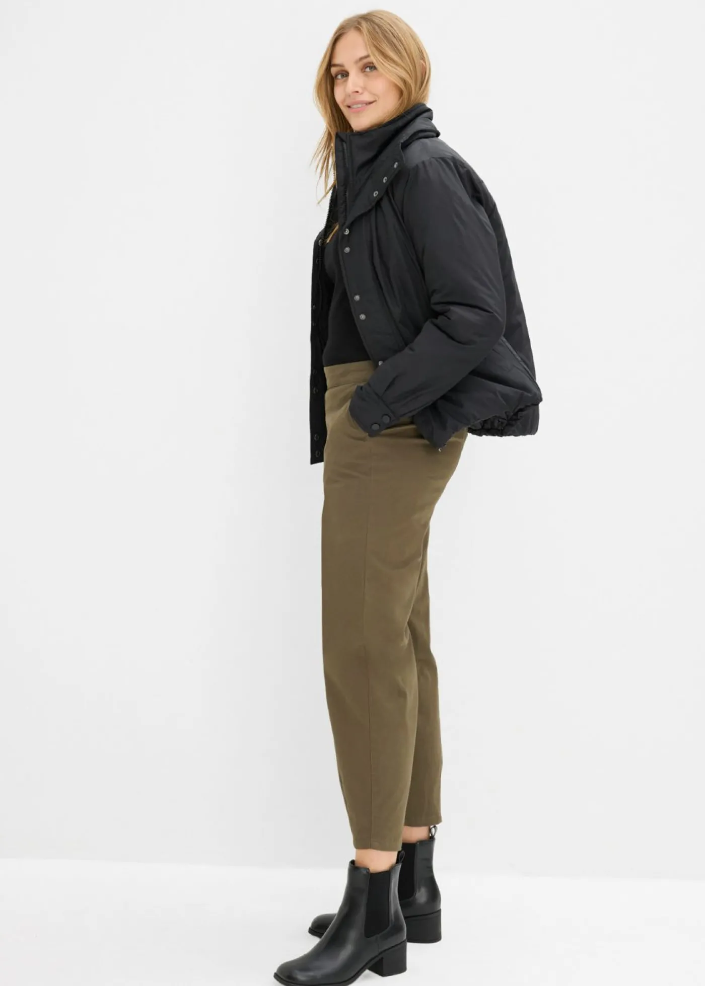 bonprix bonprix Pantalones sin cierre de mezcla de algodón Verde oliva oscuro New