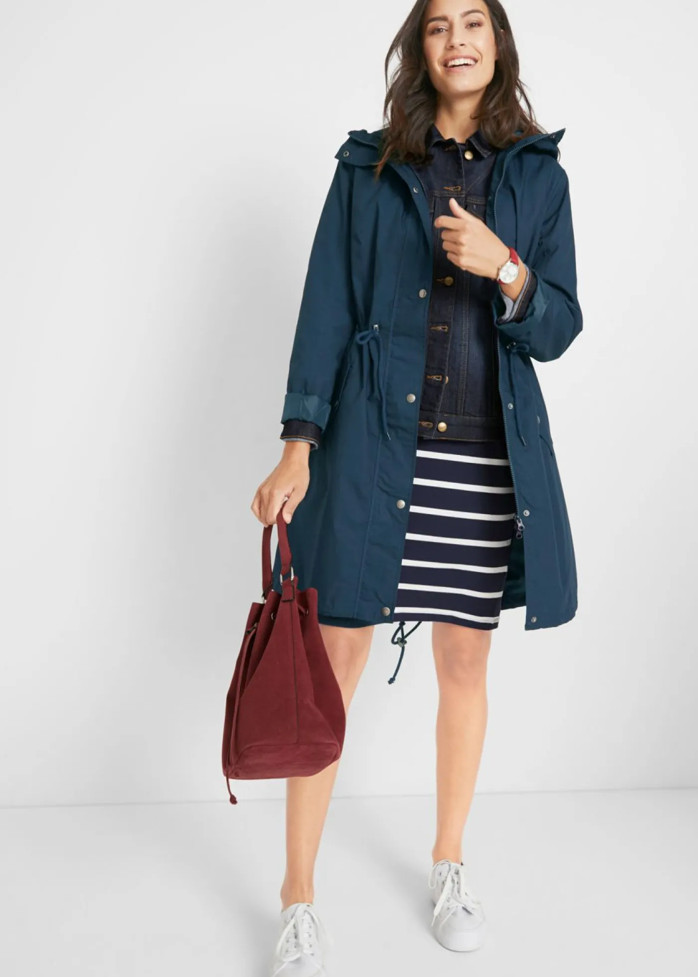 bonprix bonprix Parka con capucha Azul marino Hot