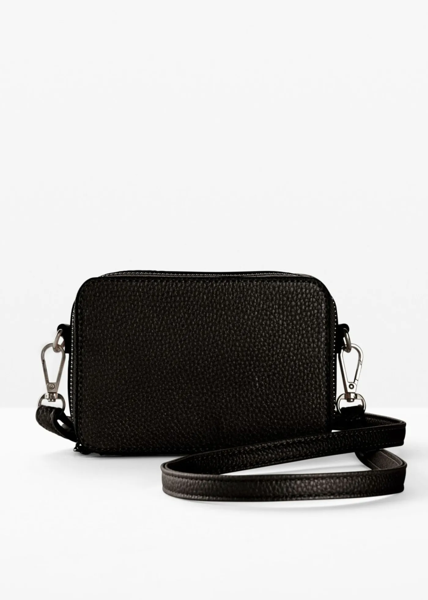 bonprix bonprix Pequeño bolso estilo bandolera con correa desmontable Negro New