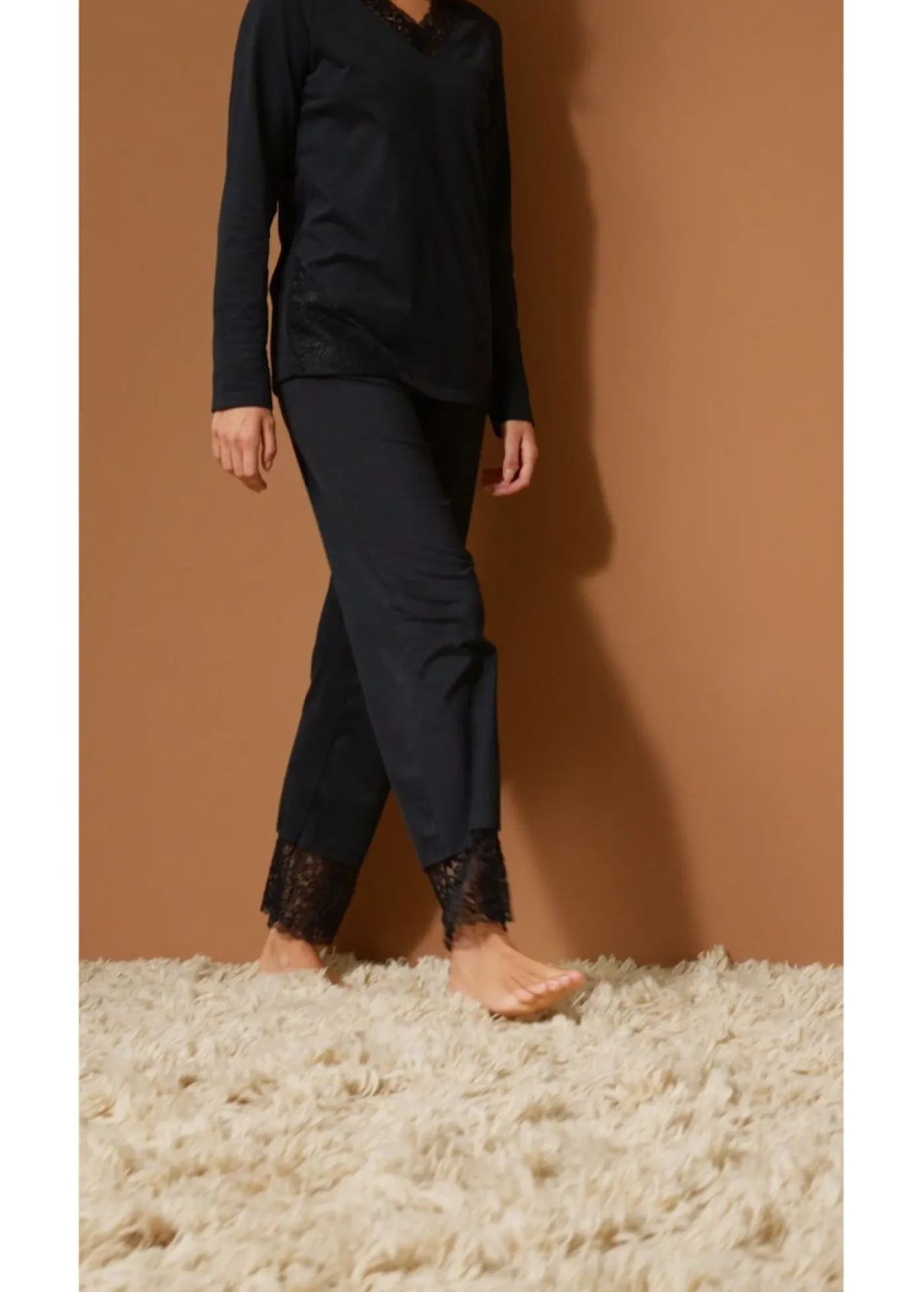 bonprix bonprix Pijama con encaje delicado Negro Online