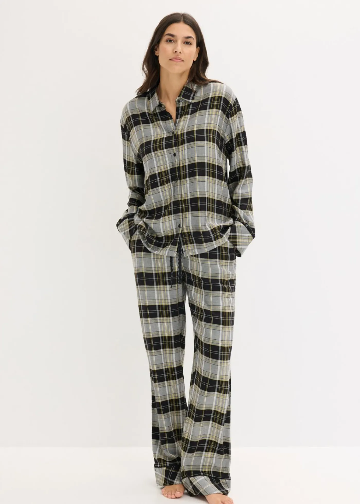 bonprix bonprix Pijama de franela Negro de cuadros
