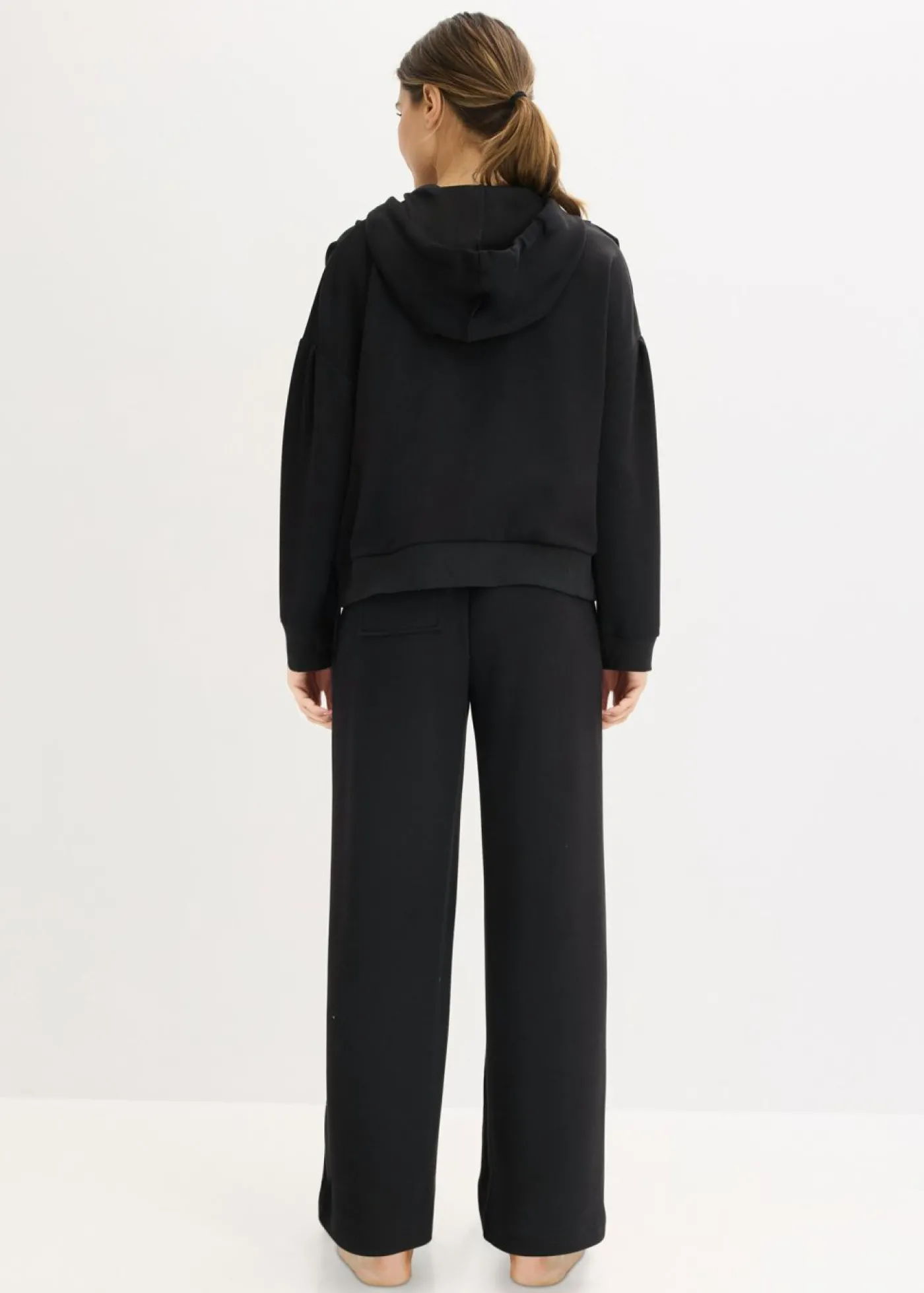 bonprix bonprix Pijama de neopreno con top corto Negro Sale