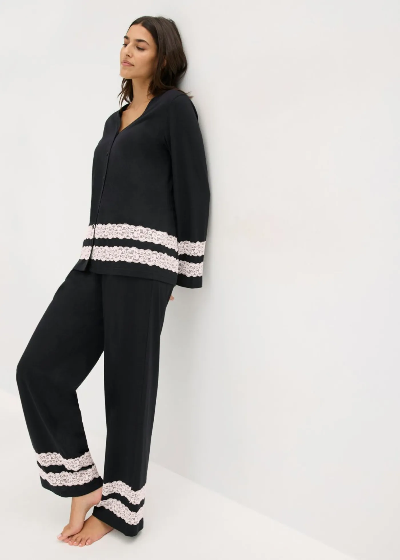 bonprix bonprix Pijama de suave mezcla de viscosa Negro-blanco lana Sale
