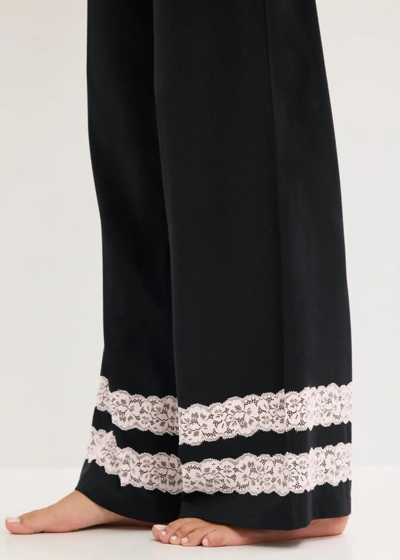 bonprix bonprix Pijama de suave mezcla de viscosa Negro-blanco lana Sale