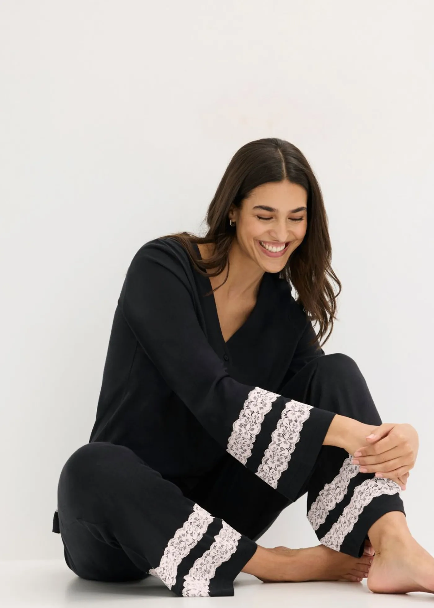 bonprix bonprix Pijama de suave mezcla de viscosa Negro-blanco lana Sale