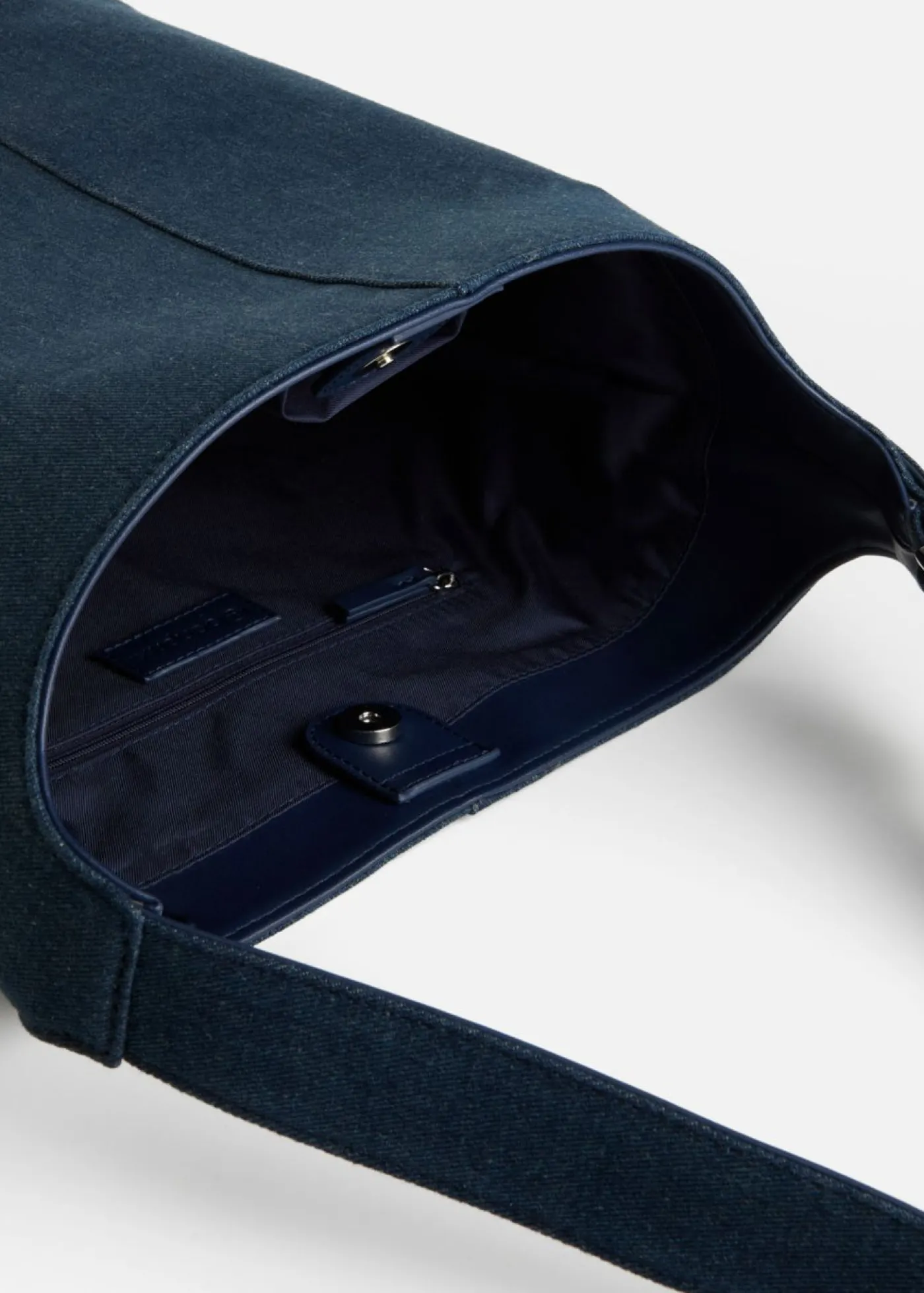 bonprix bonprix Saca con detalle de hebilla Denim Hot