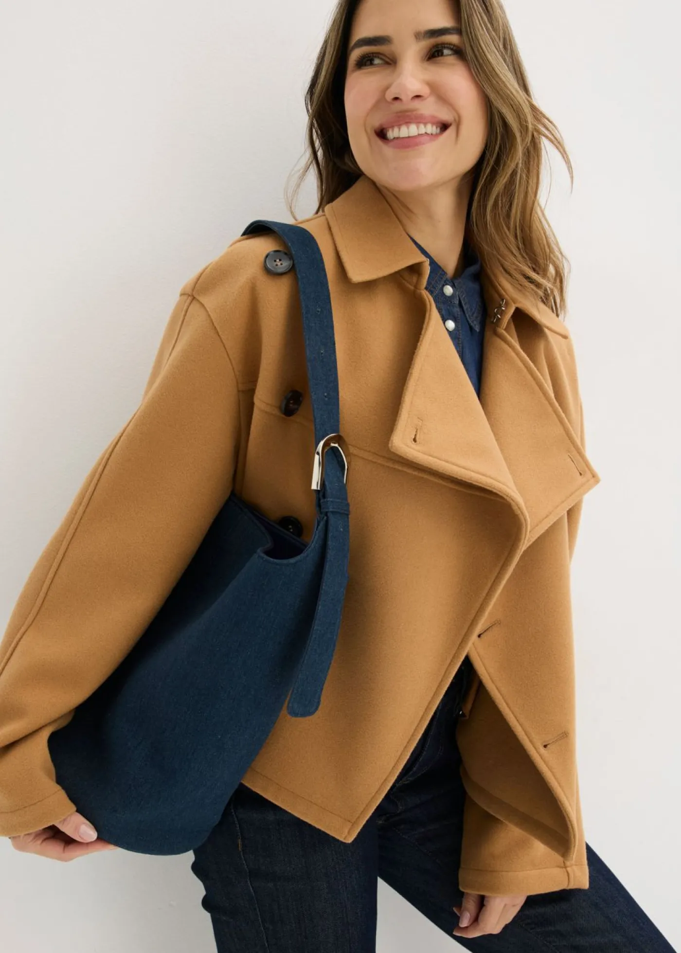 bonprix bonprix Saca con detalle de hebilla Denim Hot