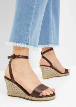 bonprix bonprix Sandalias de cuña Marrón tierra Discount