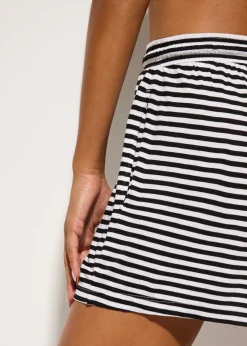 bonprix bonprix Short de playa de viscosa fluida Negro-blanco con rayas Discount