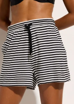 bonprix bonprix Short de playa de viscosa fluida Gris acero-blanco Clearance