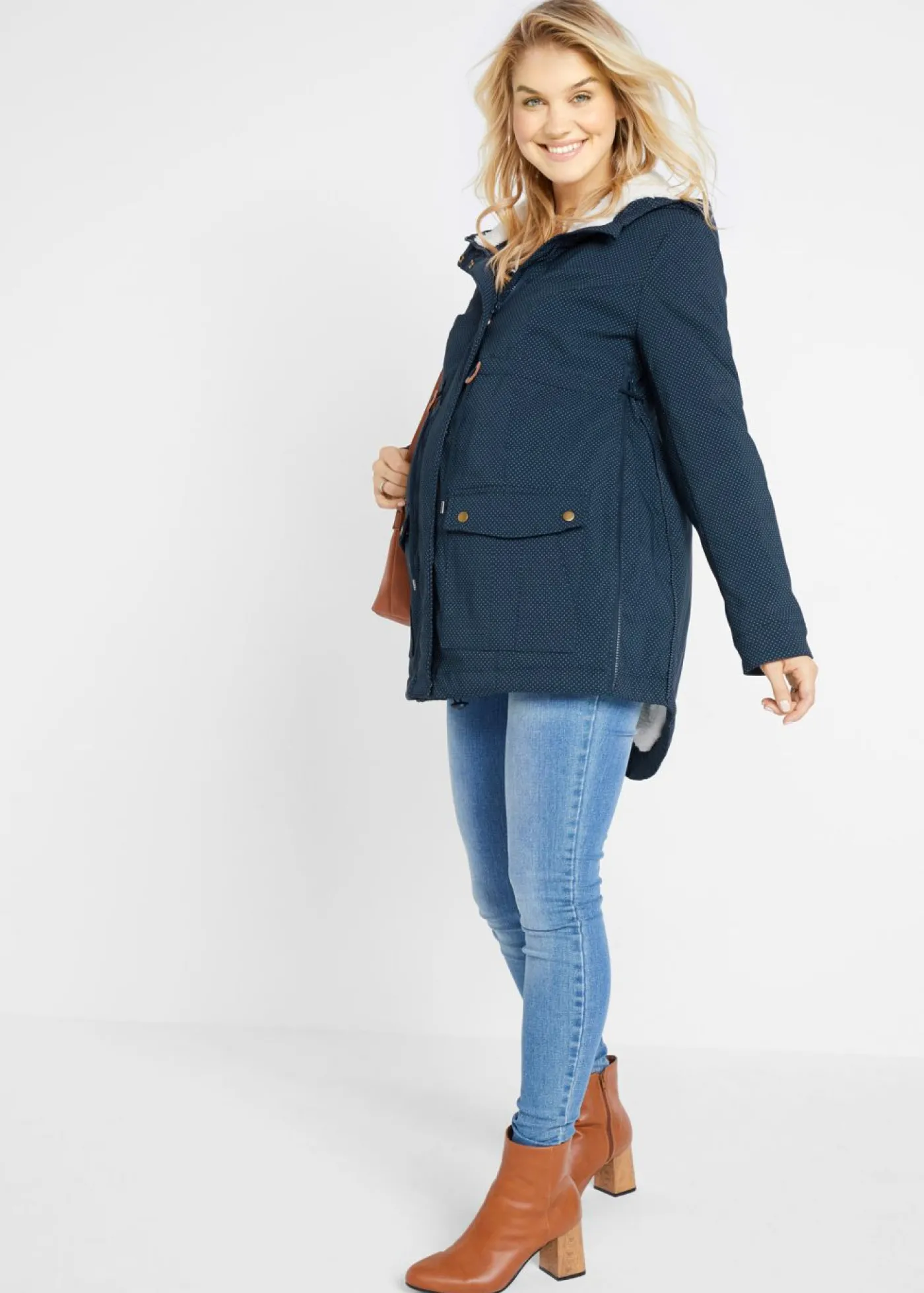 bonprix bonprix Suave chaqueta premamá/de porteo 3 en 1 Azul marino de lunares Clearance