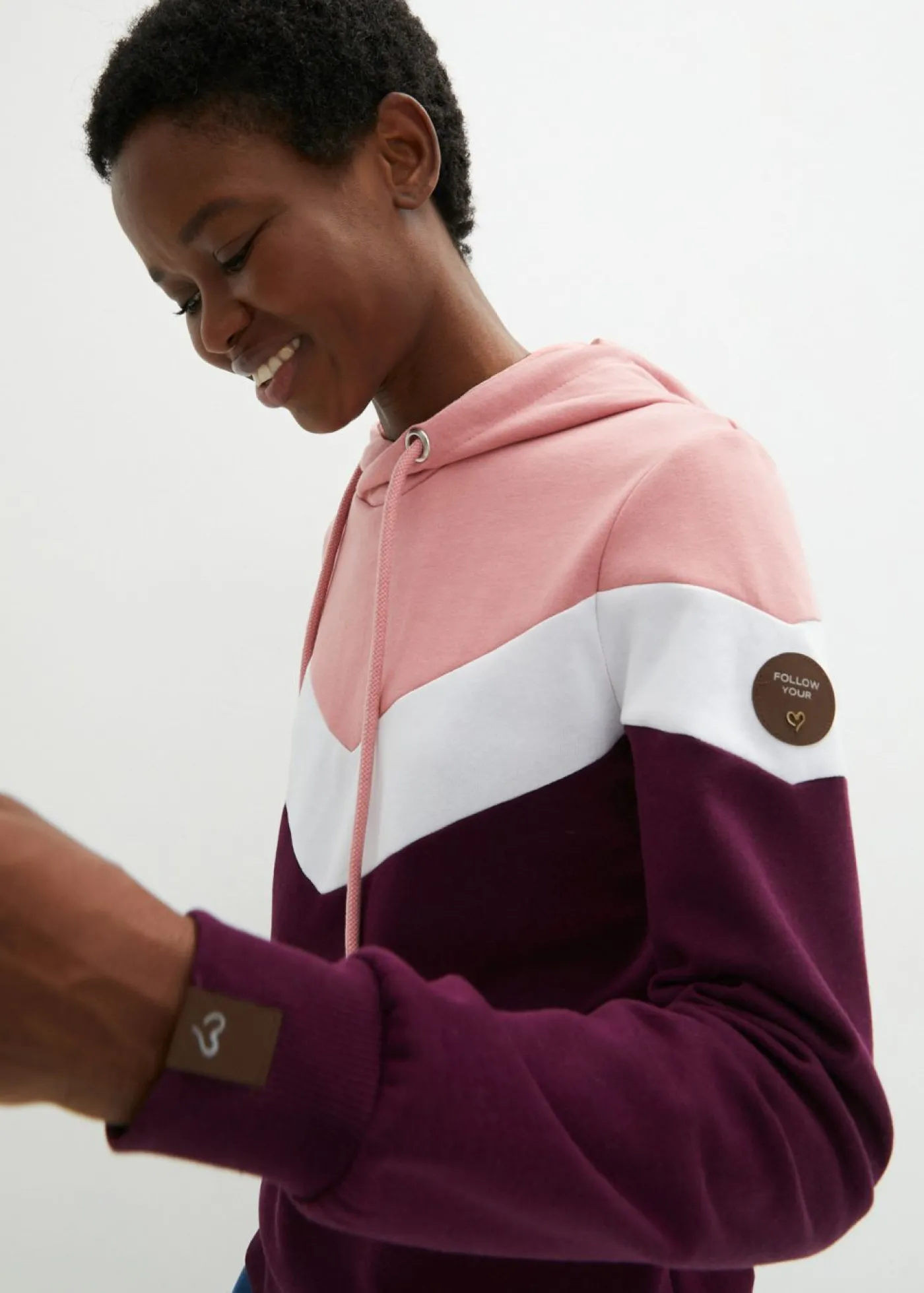 bonprix bonprix Sudadera con capucha morado intenso New