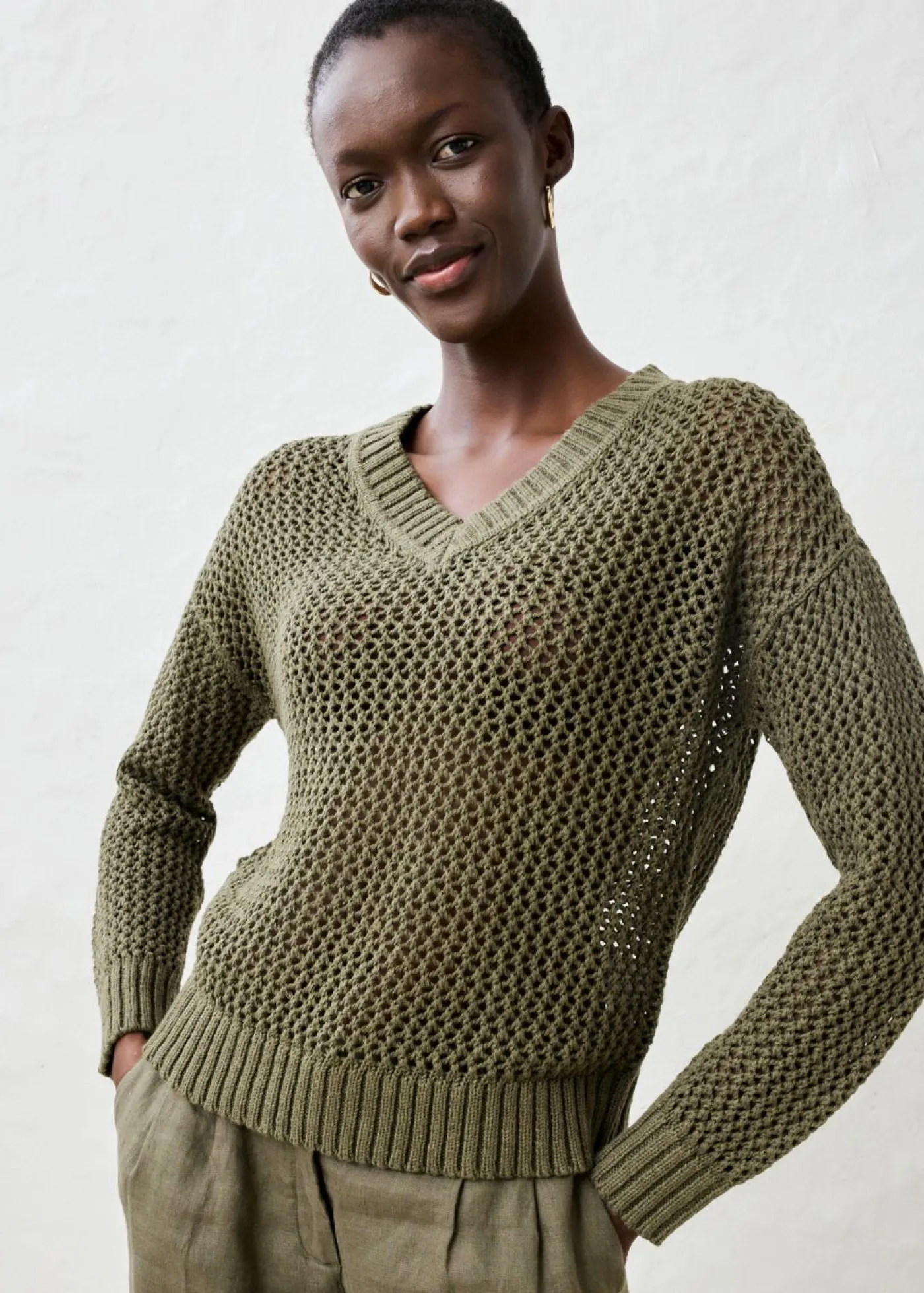 bonprix bonprix Sudadera de ajour de mezcla de lino ligero Verde oliva oscuro Clearance