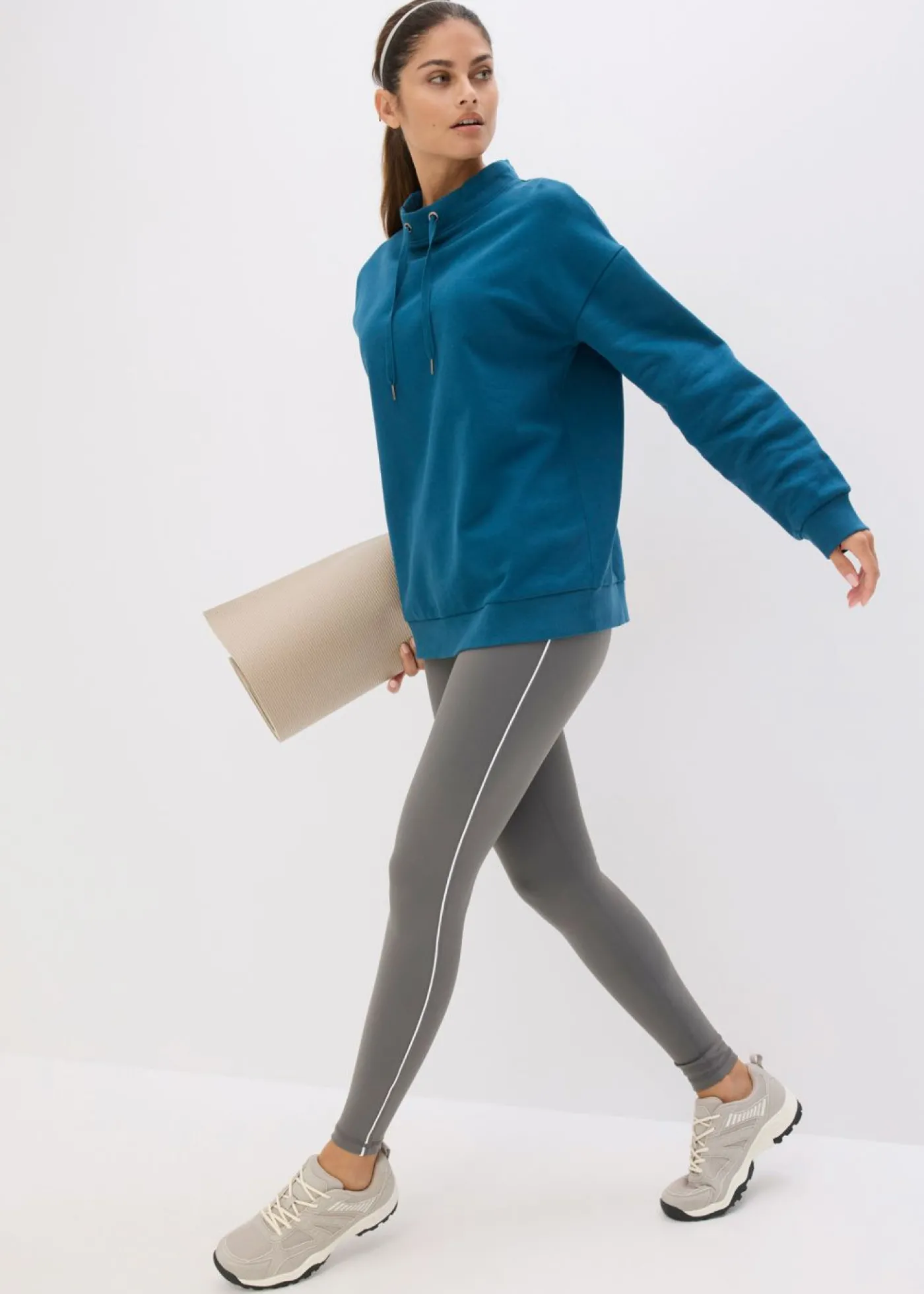 bonprix bonprix Sudadera de algodón orgánico puro Petróleo azul New