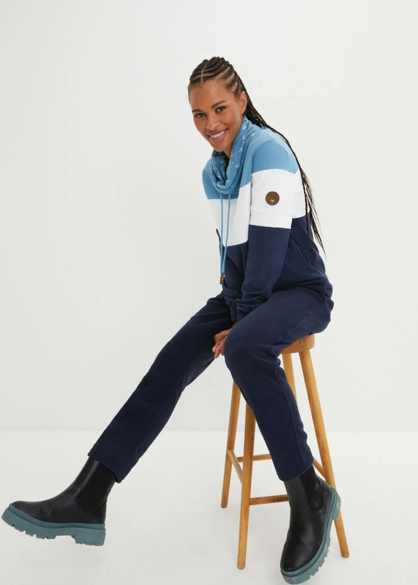 bonprix bonprix Sudadera de algodón puro con cuello estampado azul mate-blanco-azul marino Best