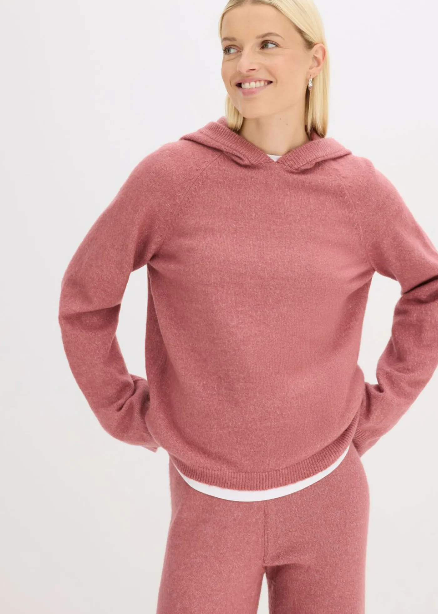 bonprix bonprix Sudadera de punto con capucha baya suave Sale